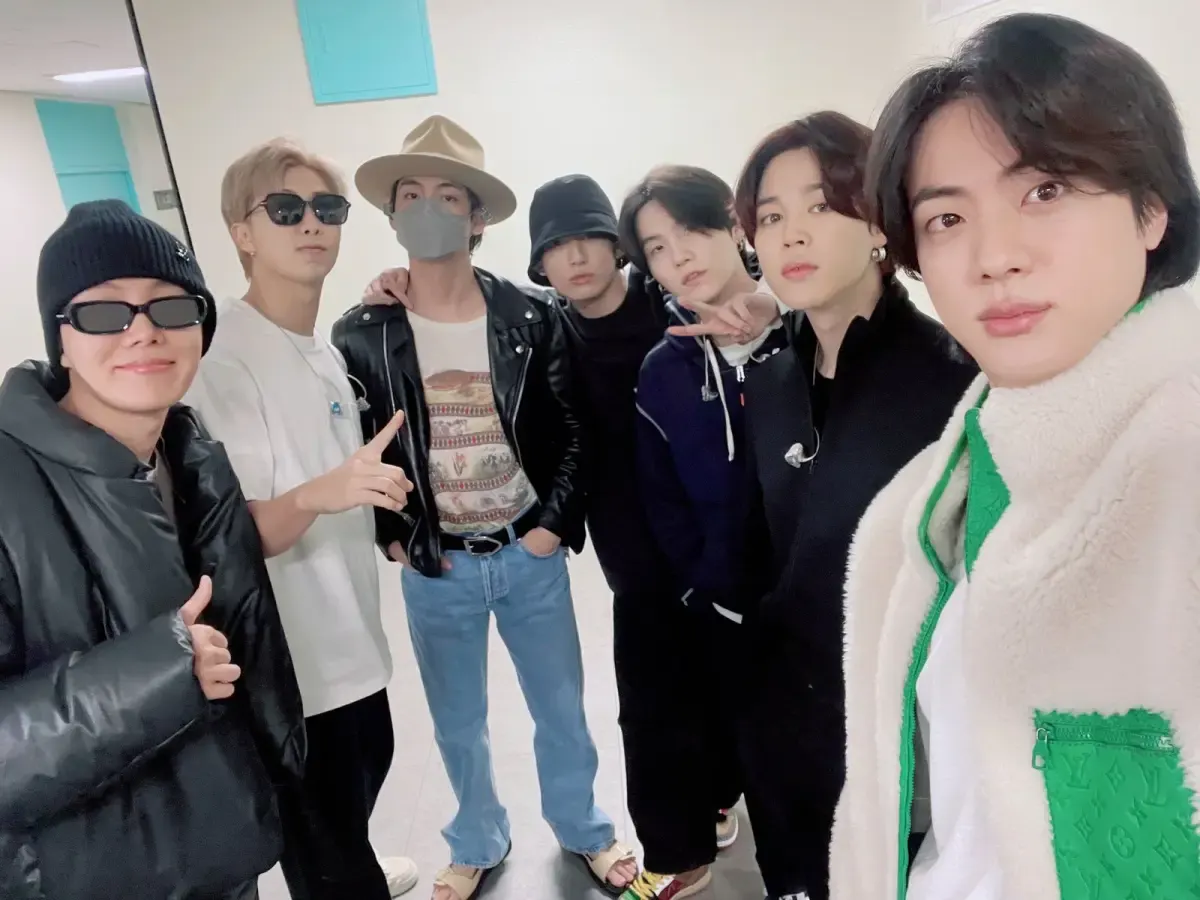 BTS. (Sumber : Twitter)