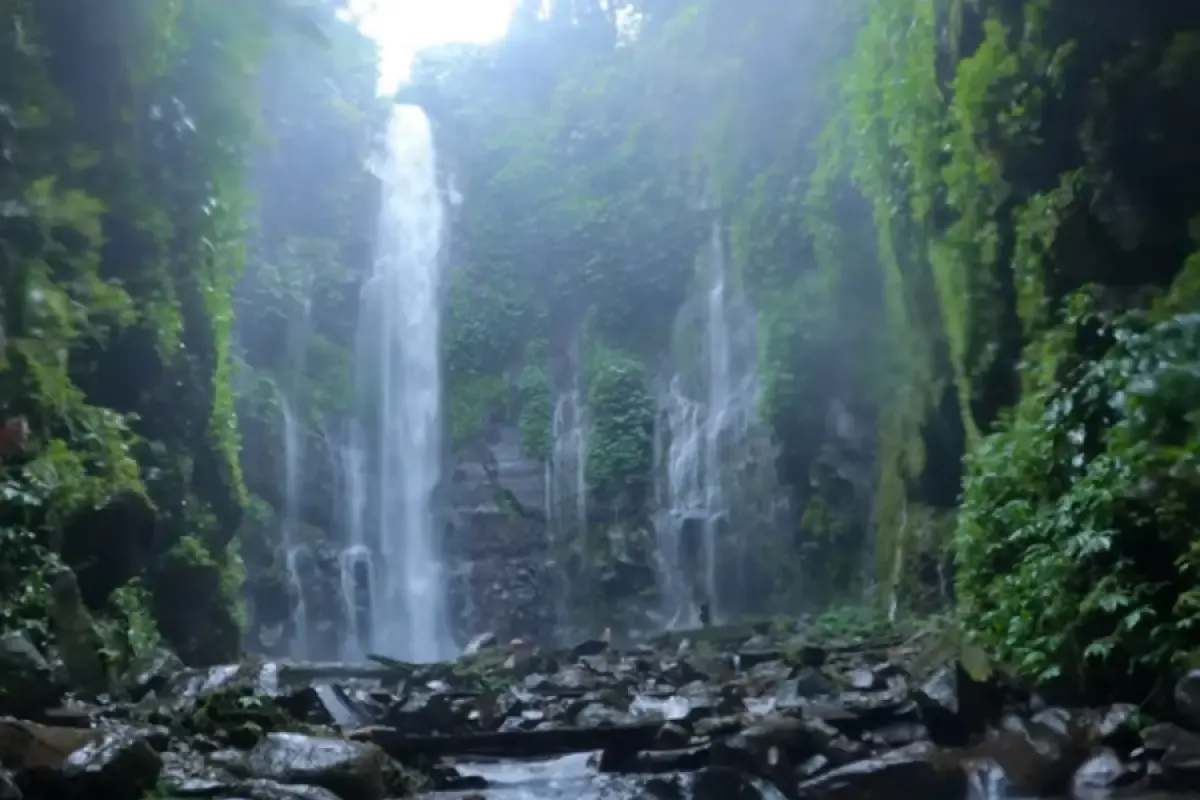 Curug Lawe Semarang, Kawasan Gunung Ungaran (Sumber : tangkapan layar Youtube/DondonAdventure)