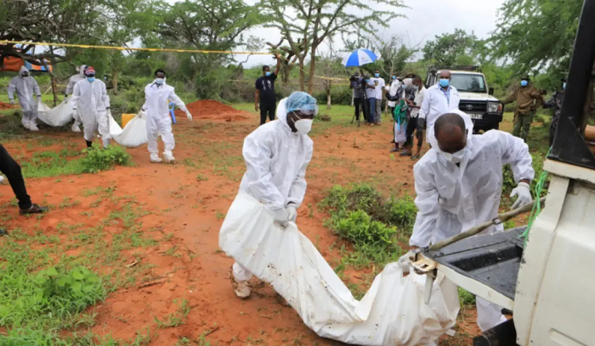 89 jasad yang diduga pengikut aliran sesat, Good News International Church, di Kenya. (Sumber : gazettengr.com)