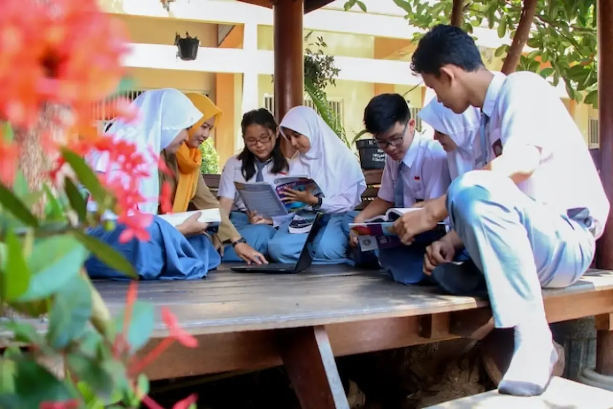 daftar 10 SMA dan MA terbaik di Jawa Tengah berdasarkan nilai UTBK 2022 (Sumber : unsplash.com)