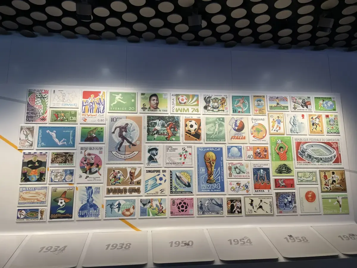 Koleksi sejarah di FIFA Museum (Sumber : Twitter)