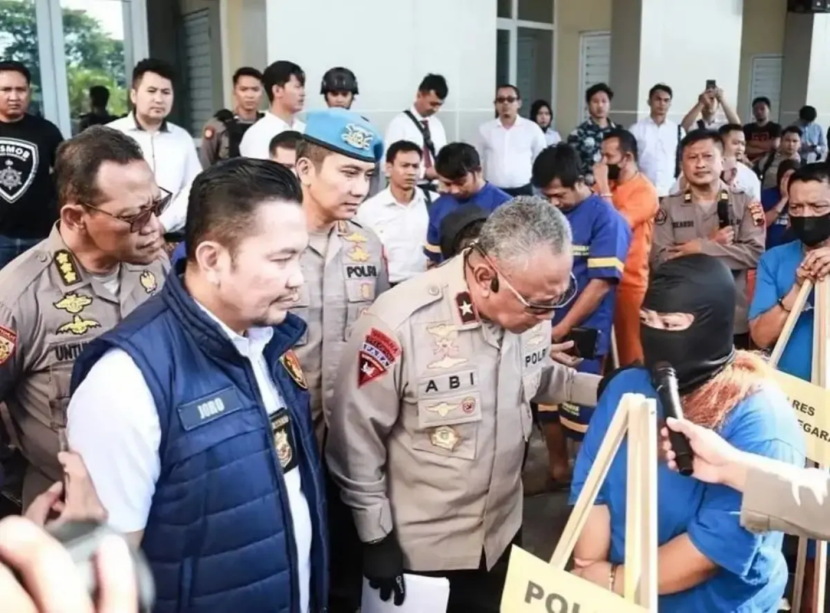Pelaku tindak perdagangan orang diamankan di Polda Jawa Tengah. Pelaku berangkatkan ribuan TKI ilegal ke sejumlah negara. (Sumber : Dok Polda Jateng)
