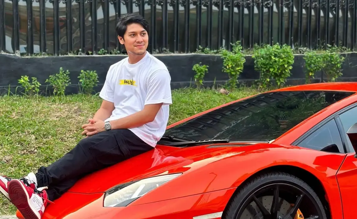 Rizky Billar bakal kembali lagi tampil di TV, ia akan bermain bulutangkis di acara Suami Lesty Kejora, Rizky Billar, akan kembali muncul di program acara televisi, Olimpiade Selebriti Indonesia. (Sumber : Instagram @rizkybillar)