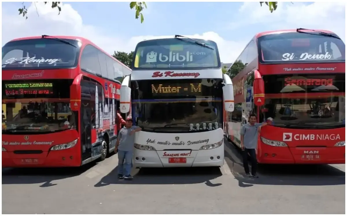 Berwisata keliling Semarang gratis dengan bus wisata "Denok Kenang". (Sumber : Instagram @buswisata_kotasemarang)