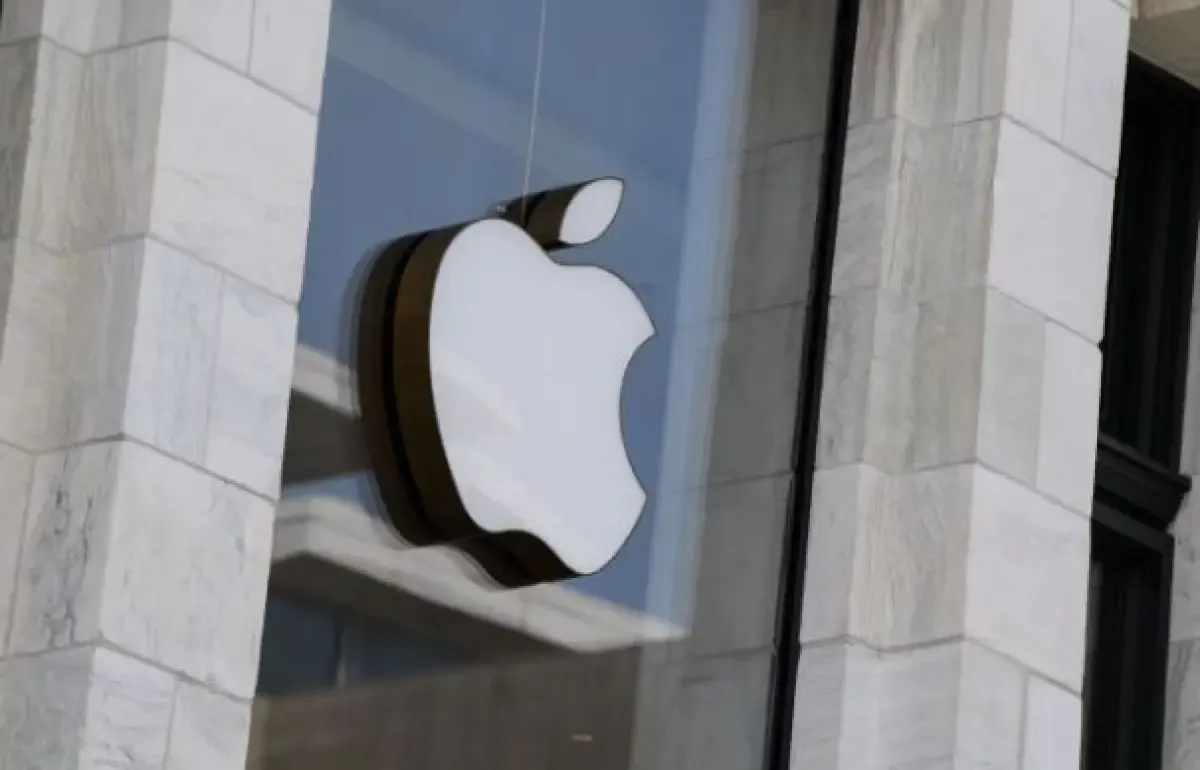 Kini Apple Siapkan Chatbot 'Ajax' Untuk Bersaing dengan ChatGPT dan Bard (Sumber : Nicholas Kamm / AFP / Getty Images)