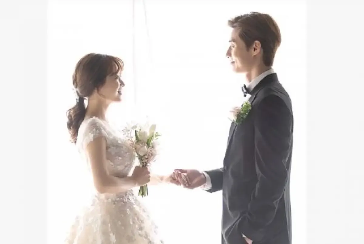 profil Park Seo Joon, pemeran suami Park Bo Young di Concrete Utopia' (Sumber : instagram/@mincastle088)