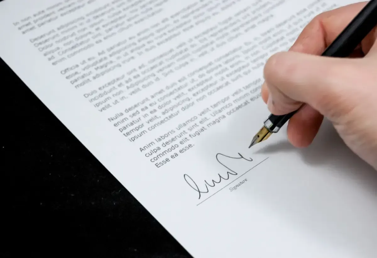 Ilustrasi | 10 panduan membuat surat lamaran beserta contoh. (Sumber : Pexels/Pixabay)
