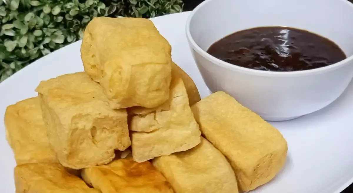 Tahu petis khas Semarang (Sumber : YouTube/NR Ranee)