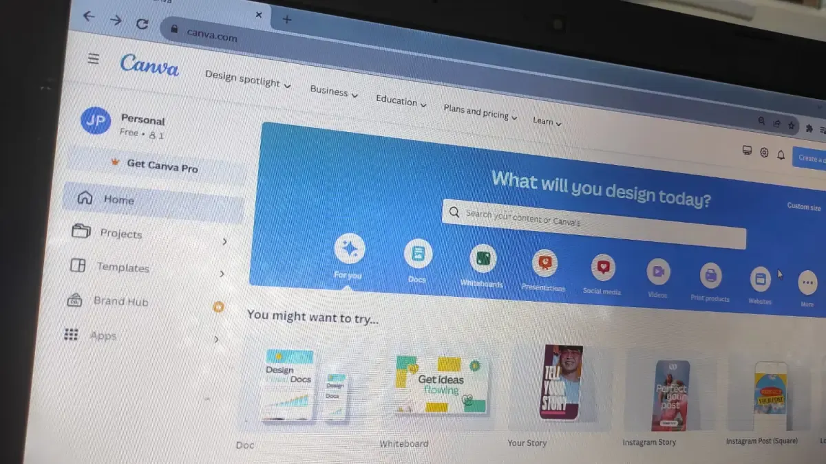 6 Rekomendasi Font Estetik di Canva GRATIS (Sumber : Infosemarang.com)