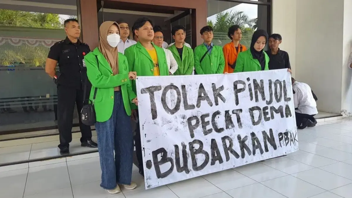 Heboh maba UIN Surakarta dipaksa daftar Pinjol, (Sumber : Kiriman Kelvin Haryanto)