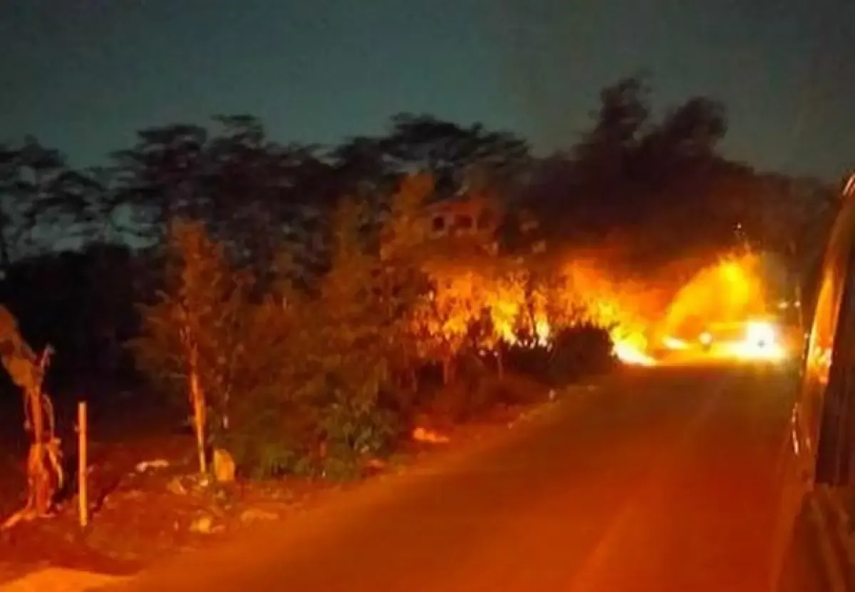 Kebakaran di Dawung, dekat TPA Jatibarang | 
 Selama Agustus terjadi 72 kebakaran di wilayah Kota Semarang. (Sumber : Instagram @infokejadiansemarang.new)