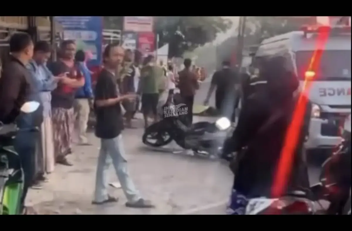 kondisi paska laka lantas motor dengan motor di depan Perum Gedawang Banyumanik (Sumber : instagram @infokejadian_semarang)