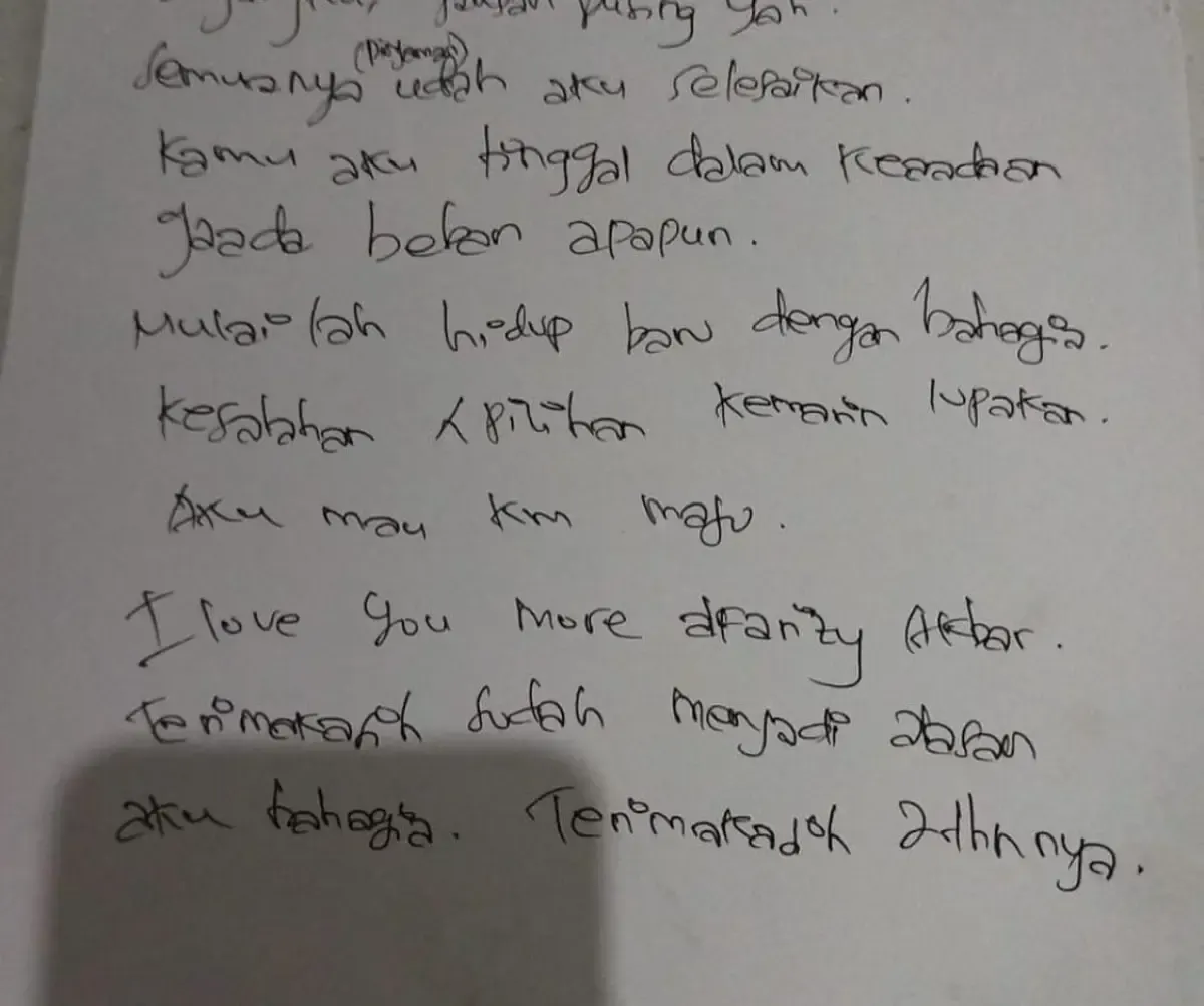 Isi surat wasiat mahasiswi Udinus tewas bunuh diri di indekos (Sumber : instagram @infokejadian_semarang)