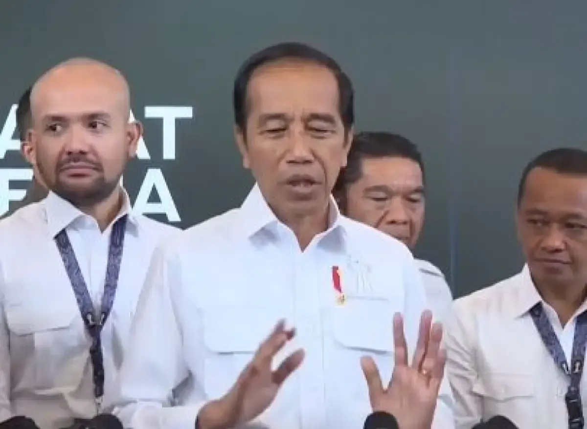 Presiden Joko Widodo memberikan tanggapan terkait potensi Gibran maju cawapres pada pemilu 2024. (Sumber : Tangkapan Layar Dok. Biro Pers, Media dan Informasi Sekretariat Presiden)