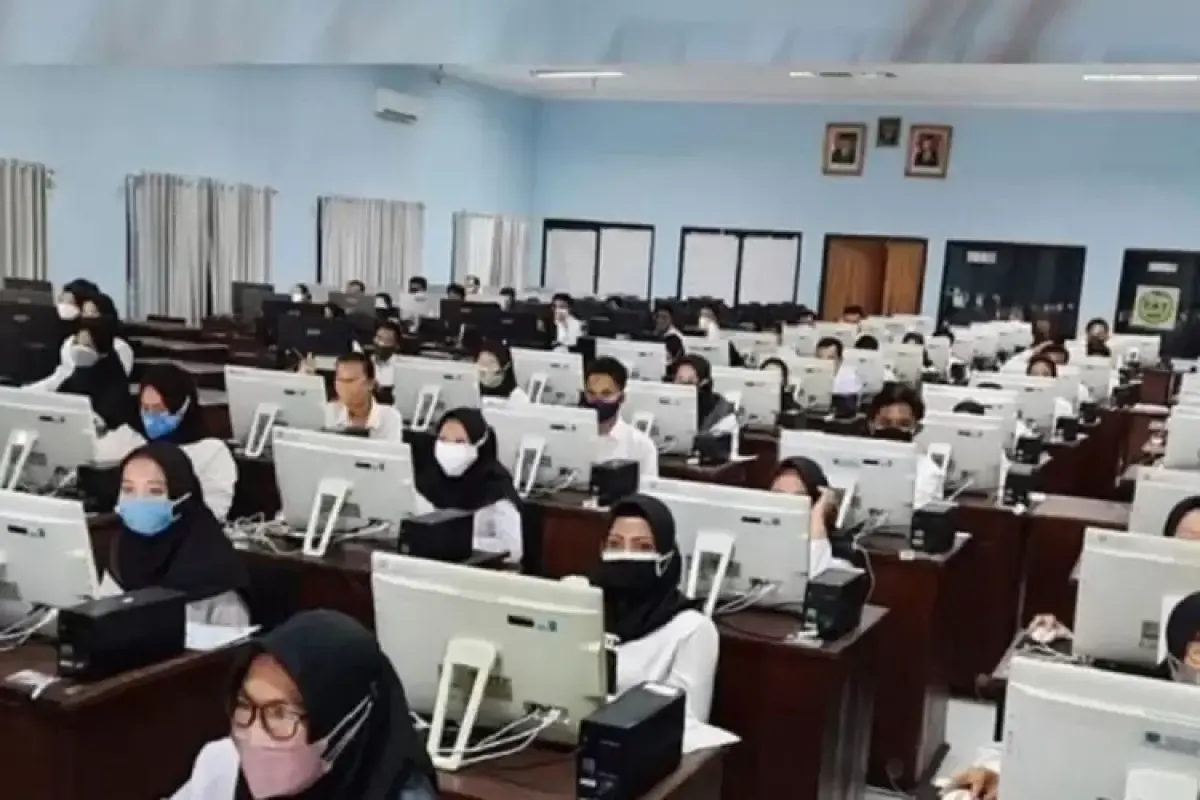 Ilustrasi ujian tes seleksi kompetensi dasar (SKD) CPNS 2023. Simak tips anti error buka pengumuman hasil tes SKD CPNS. (Sumber : bkn.go.id)