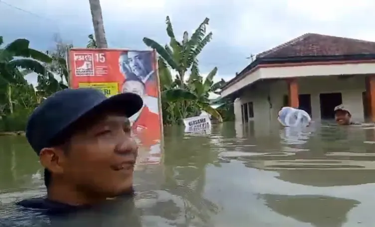 Banjir di Demak sempat capai 2 meter, Kamis 8 Februari 2024. (Sumber: @kabaredemak - InfoSemarang.com)