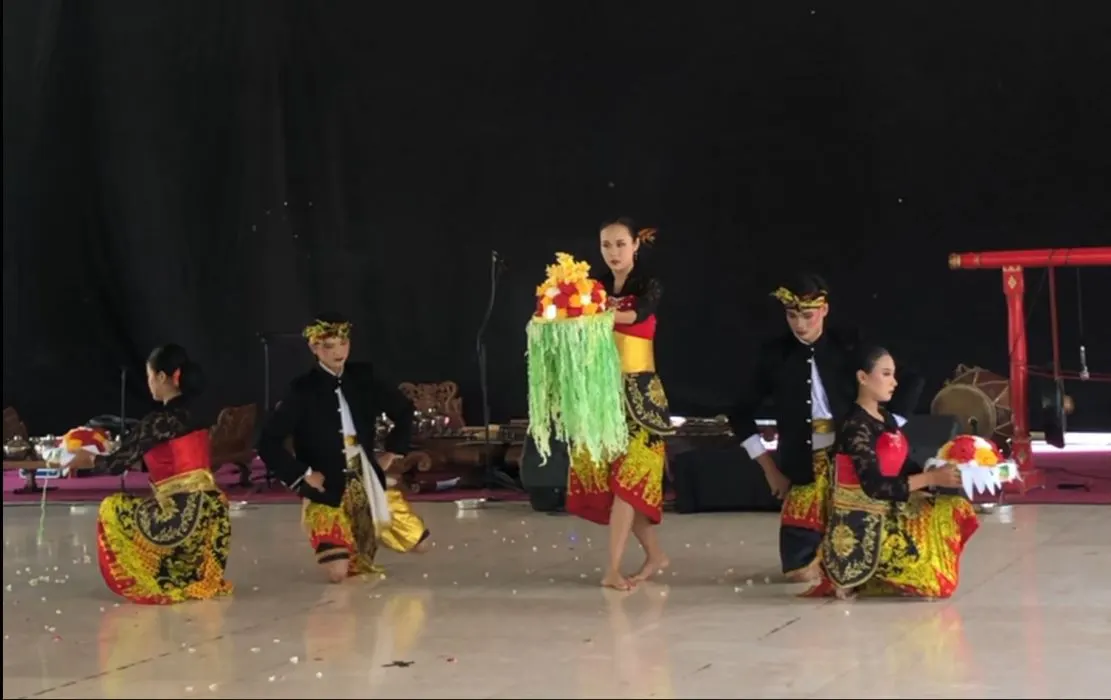 Unnes menari 2024. (Sumber:  | Foto: dok Unnes.)
