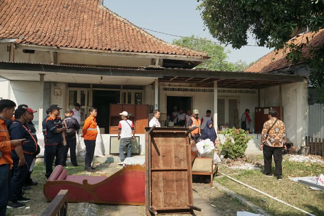 Pengosongan rumah aset PT KAI di Semarang. (Sumber:  | Foto: sakti)