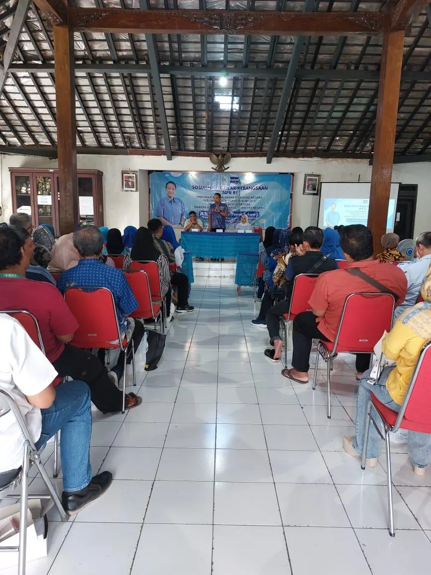 Anggota MPR RI, A.S. Sukawijaya alias Yoyok Sukawi melaksanakan Sosialisasi 4 pilar. (Sumber:  | Foto: sakti)