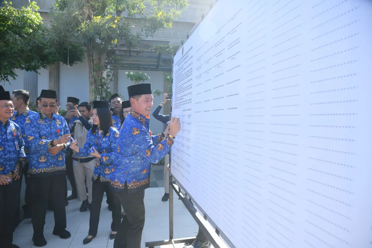 ASN dan Non ASN Pemerintah Kota Semarang mengikrarkan komitmen untuk menjaga netralitas. (Sumber:  | Foto: Sakti)