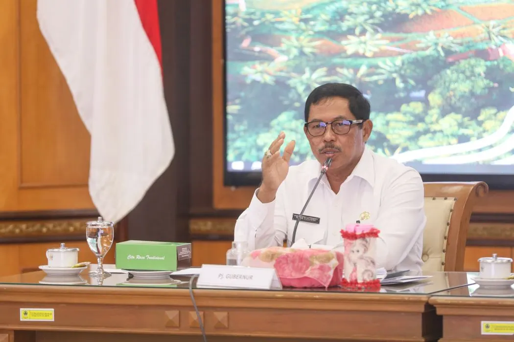 Pj Gubernur Jawa Tengah, Nana Sudjana. (Sumber:  | Foto: dok.)