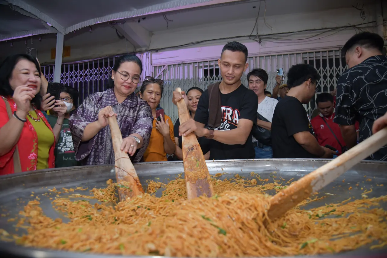 Tradisi Ketuk Pintu di Klenteng Tay Kak Sie Kota Semarang.
 (Sumber:  | Foto: dok.)