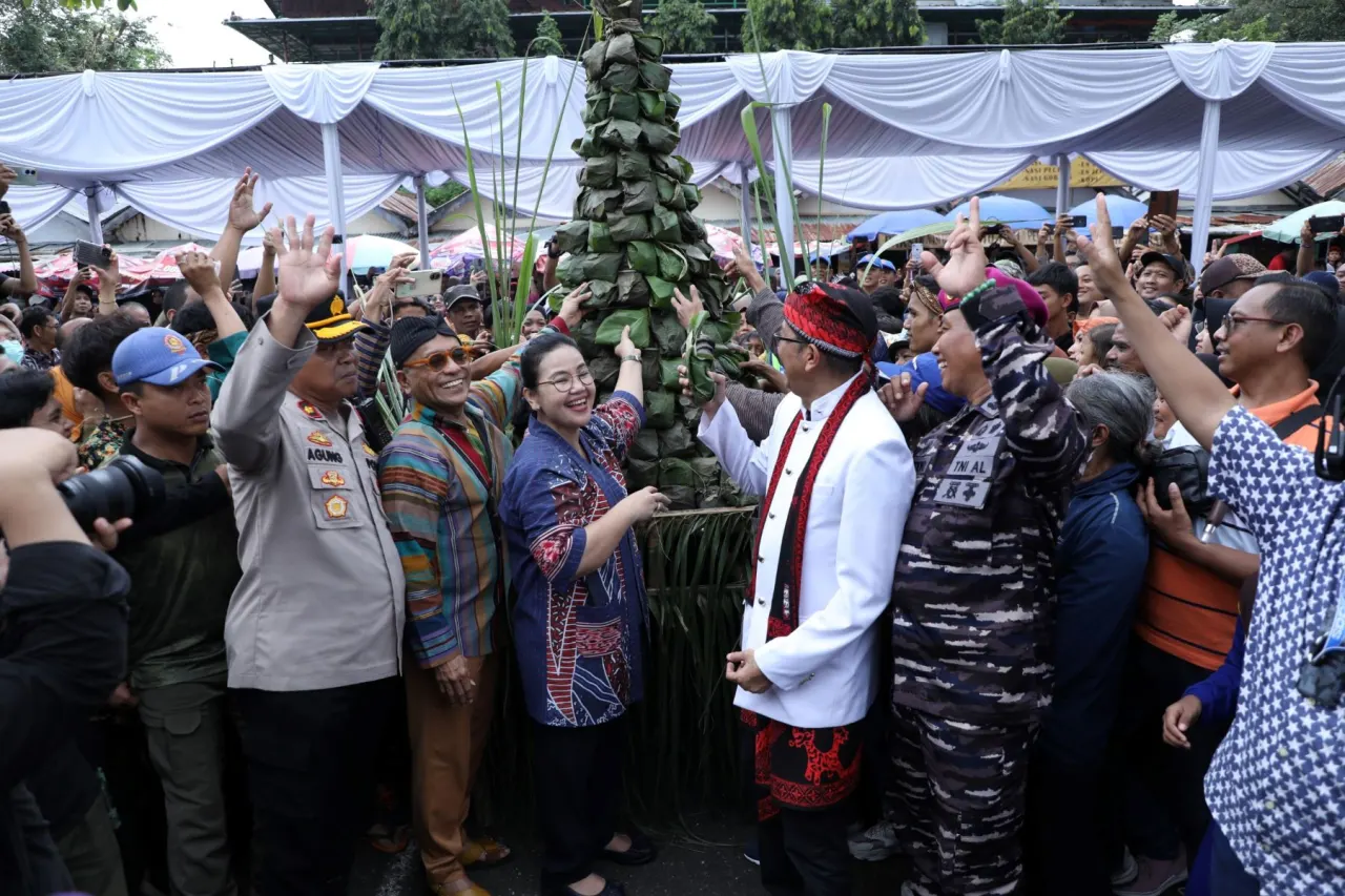Sesaji Rewanda di kawasan Gunungpati. (Sumber:  | Foto: dok)