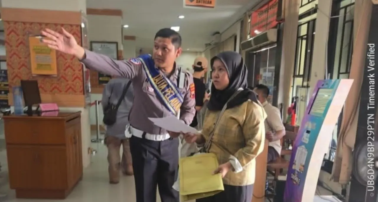 Samsat Kota Semarang I Hadirkan Duta Pelayanan, Urus Pajak Kendaraan Kini Lebih Ramah dan Cepat