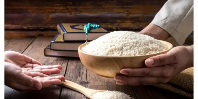 Bolehkah Membayar Zakat Fitrah Idul Fitri dengan Beras Sumbangan Bansos? Begini Hukumnya