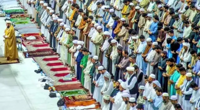 Bacaan Niat dan Tata Cara Salat Idul Adha Sebagai Makmum
