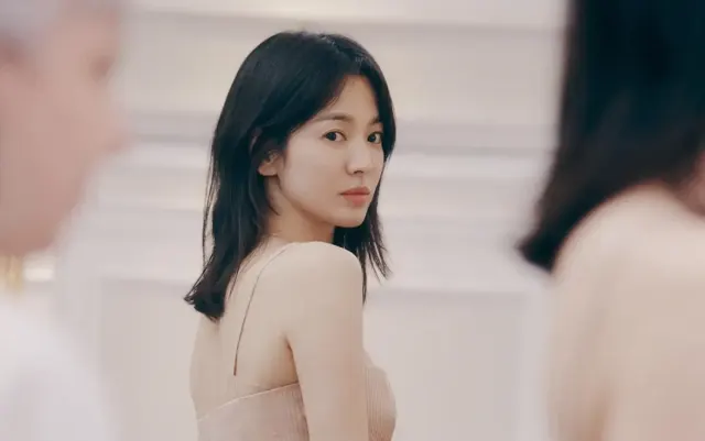 Song Hyekyo Minta Maaf Gara-gara Pembangunan Rumahnya, Mobil Tetangga Jadi Rusak