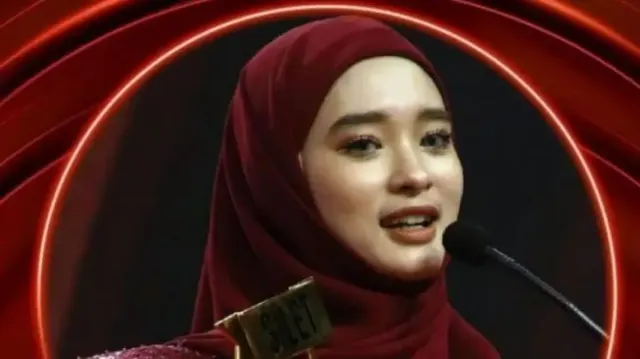 Inara Rusli Dituduh Akan Lepas Hijab, Jawabannya Bikin Jleb