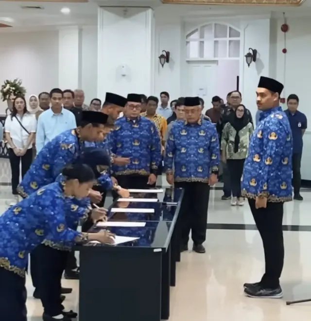 Jokowi Umumkan Besaran Gaji PNS Naik, Berapa Persen? Cek Tabel Golongan I, II, III, IV