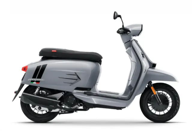 Usung Desain Legendaris, Lambretta Rilis V200 GP 2023, Mesin 170 cc Dibanderol Rp 48 Jutaan