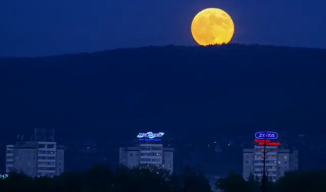 Hari Ini 1 Agustus 2023 Diperkirakan Bakal Ada Supermoon, Apakah Bakal Terlihat Jelas di Indonesia?