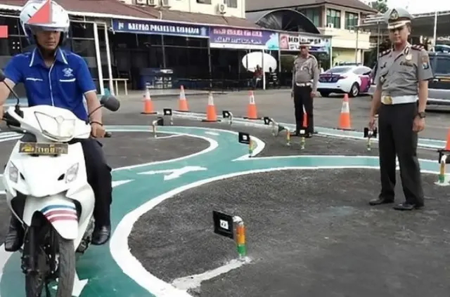 Hore, Ujian Praktik SIM di Kota Semarang Kini Tak Lagi Pakai Lintasan Zig-zag dan Angka 8