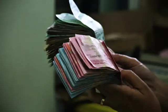 Gaji PNS Diperkirakan Naik 10 Kali Lipat! Cek Perbandingan dan Rinciannya DI SINI