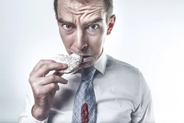 Ini Jam Ngemil untuk Diet yang Terbukti Turunkan Berat Badan, Makan Basreng Boleh?