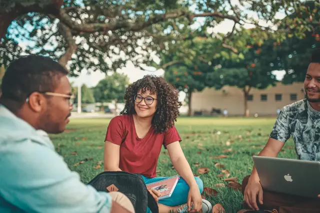 Calon Mahasiswa, Jangan Salah Pilih! Ini lho 6 Jurusan Kuliah dengan Karir Cemerlang di Era Digital