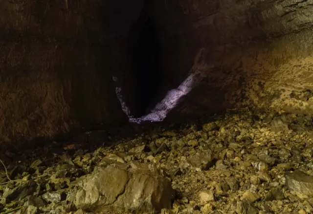 Misteri Suara dan Getaran dari Dalam Tanah di Desa Moncek Tengah, Sumenep, BMKG Kumpulkan Data Seismograf