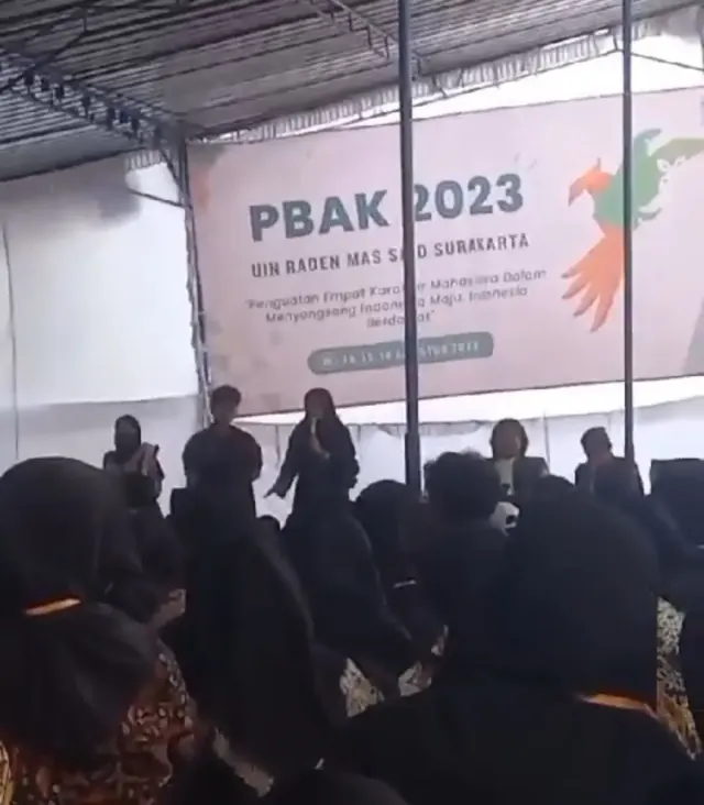 Beredar Video Panitia PBAK UIN RMS Diduga Kampanyekan Pinjol Biasa aja, Netizen: Ga Habis Fikri di Luar Nurul