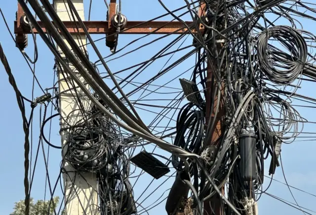 Kabel Fiber Optik Kawasan Segita Emas Semarang Bakal Ditanam dalam Tanah, Tidak Ada Lagi Kabel Bersliweran
