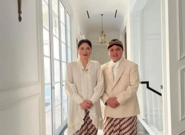 Bukan Baju Jawa, Ternyata Ini Nama Pakaian yang Dipakai Oleh Erick Thohir Sampai Bikin Basuki Hadimuljono Kepo