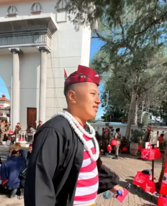 Kocak! Ikut Upacara Hari Kemerdekaan, Ade Bhakti Malah Sibuk Cari Sapinya Hilang