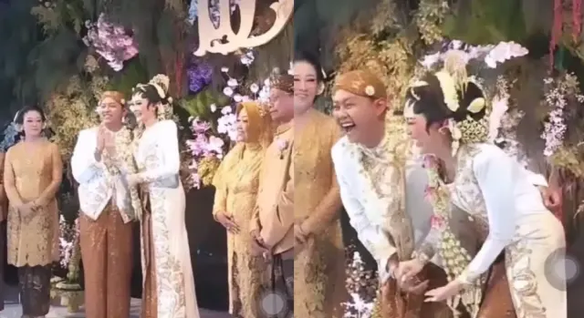 Harga Souvernir Denny Caknan Segini di Toko Oren Pas Ngunduh Mantu dengan Bella Bonita, Warganet Auto Nyinyir