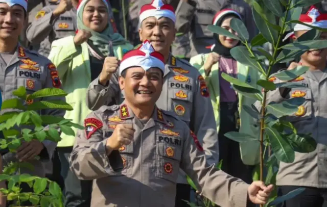 Penanaman di Waduk Jatibarang, Polda Jateng Galakkan Penghijauan Guna Mitigasi Bencana