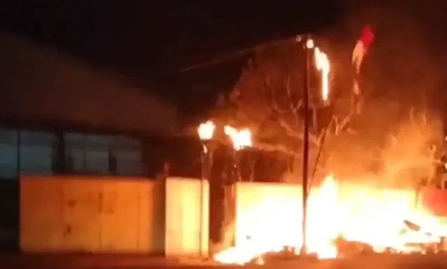 Kebakaran Bengkel Sepeda di Jalan Woltermonginsidi Genuk, Diduga Akibat Konseleting Listrik