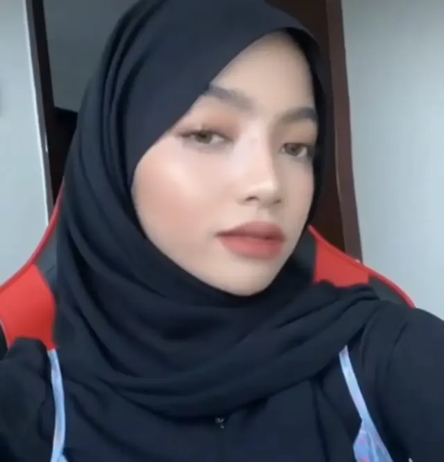 Ini Alasan Oklin Fia Buat Konten Makan Es Krim Hingga Dinilai Nodai Agama Islam