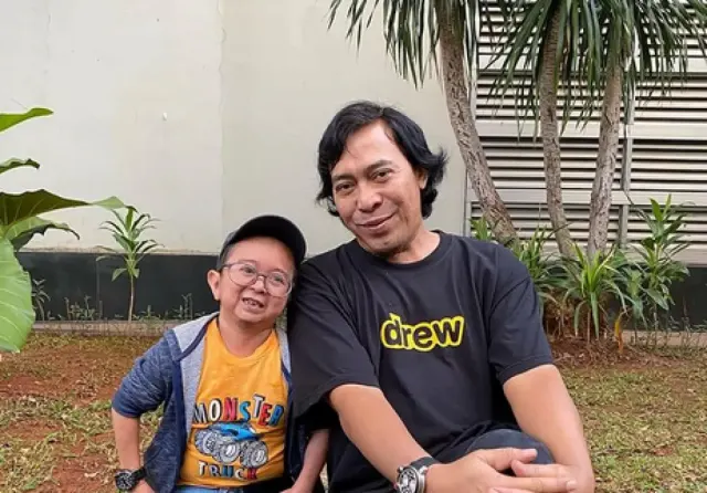 Komeng Nekat Nyaleg Tanpa Partai, Simak Profil Sang Komedian Berikut Ini