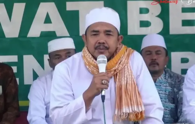 Inilah Profil KHR Kholil Asad, Ulama Situbondo yang Disebut Cak Imin Beri Mandat Dampingi Anies Baswedan